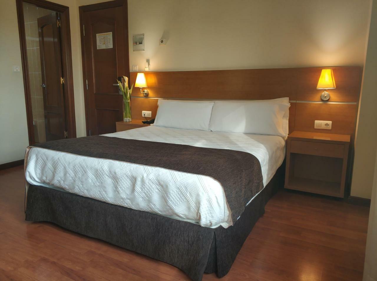 Hotel Avion By Bossh Hotels Comarca de Comarca de Vigo Buitenkant foto
